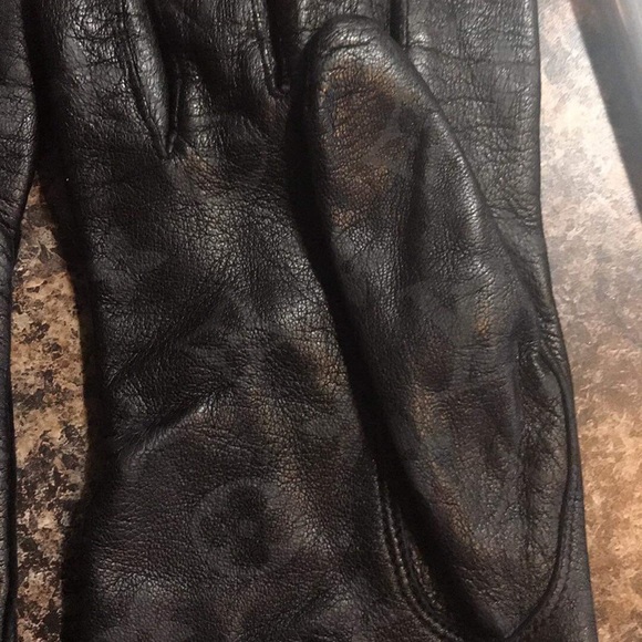 Louis Vuitton Accessories Louis Vuitton Size 8 Gloves Poshmark